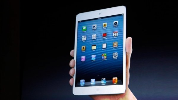 Apple launches the iPad Air and provides free OS X Mavericks