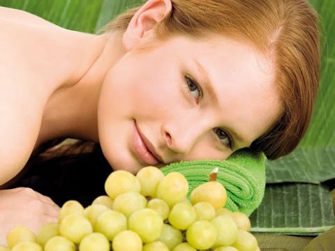 Moisturizing mask of red grape for a Perfect Summer Skin