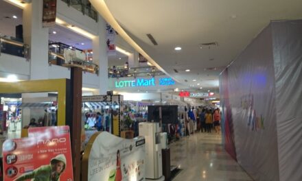 Indonesian Days: Humongous shopping malls