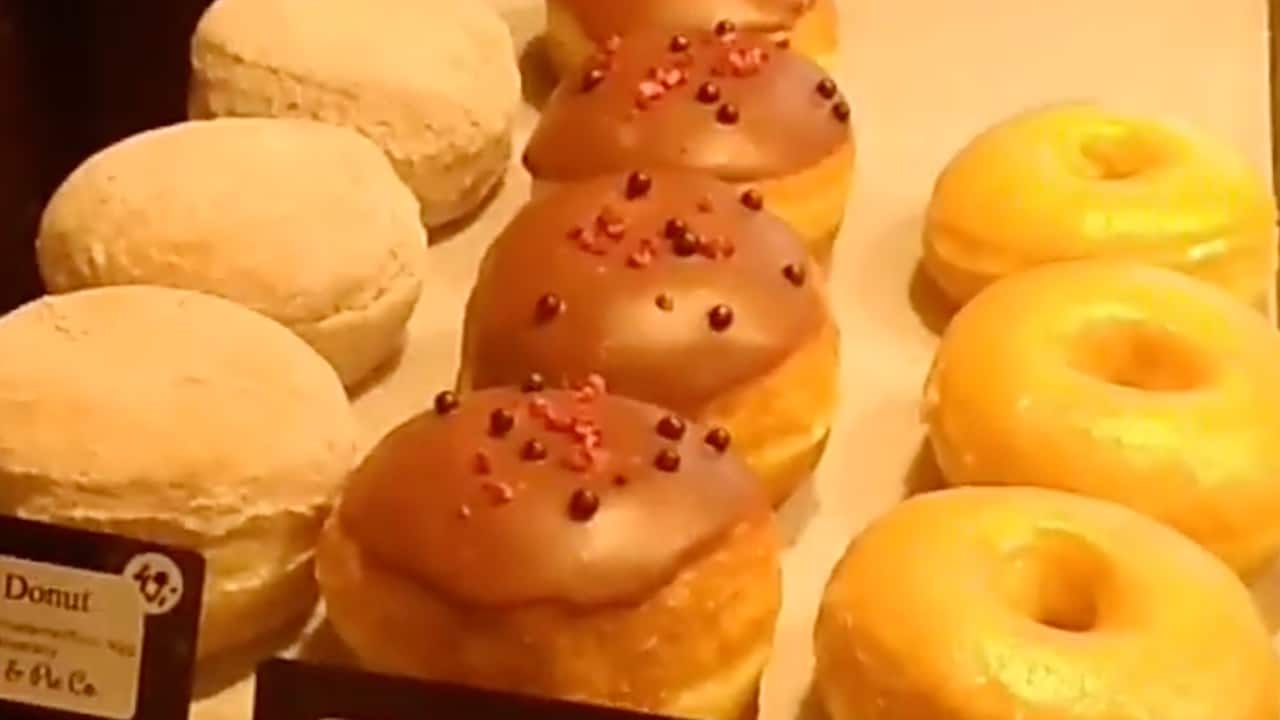 donuts in vulkan mathallen oslo