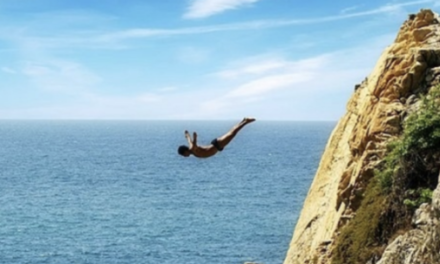 The Amazing Acapulco Cliff Jumping in Mexico